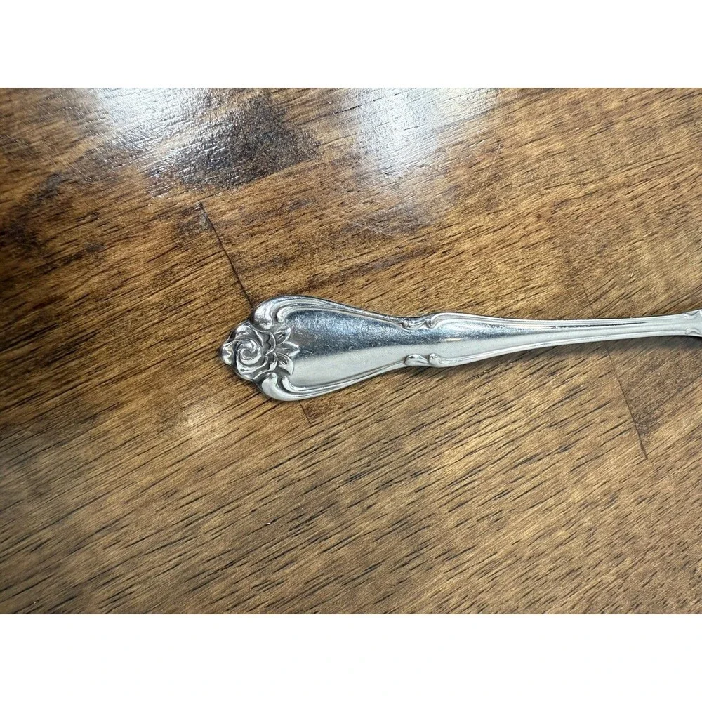 Arbor Rose-True Rose (Stainless) by ONEIDA SILVER, vintage, flatware